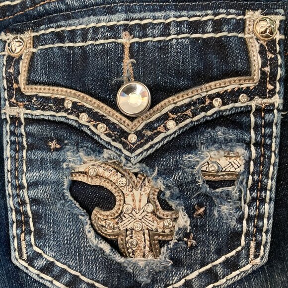 Rock Revival Women's Jeans, Easy Boot Cut, Size 28 Waist, Standard Length - Picture 9 of 10